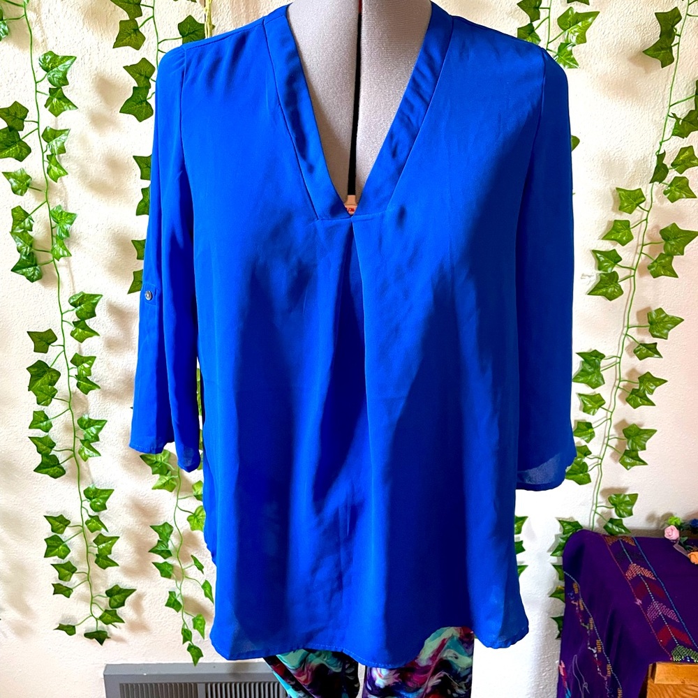 Pretty blue noise nwt. With love. Japna.